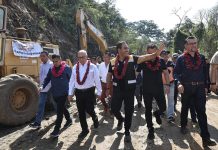 En San Fernando, Eduardo Ramírez constata avances de caminos