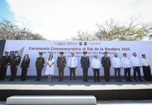 Eduardo Ramírez asiste a conmemoración del Día de la Bandera