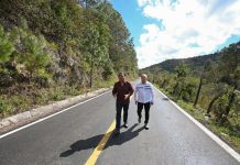 Constata Eduardo Ramírez rehabilitación de tramos carreteros en Chiapas